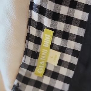 Cute blank and white checked Gianni Bini skirt size large.  Lined